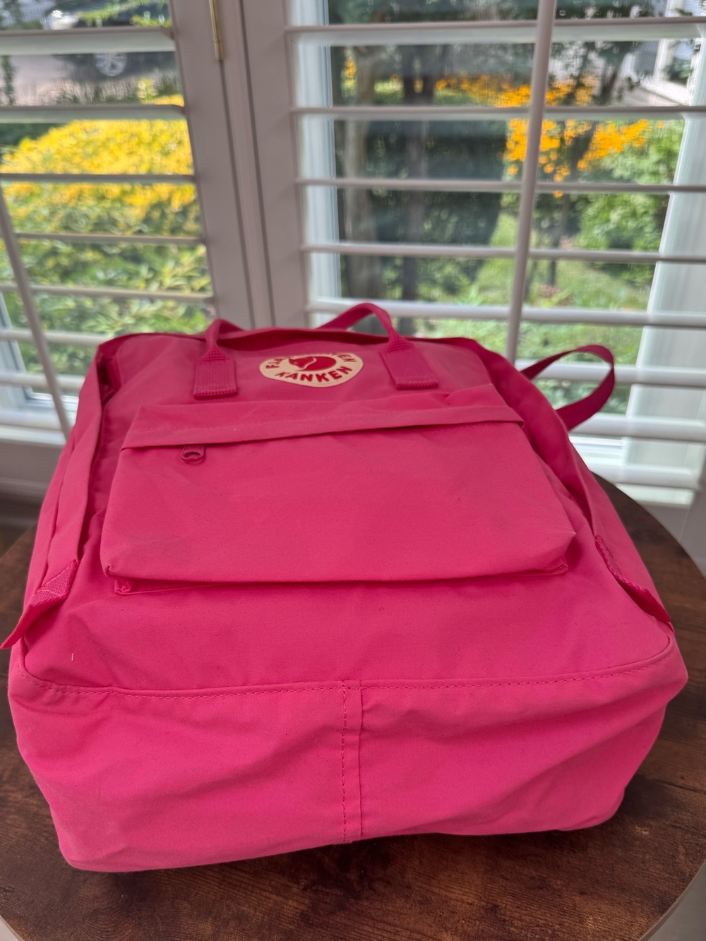 Fjällräven Kånken Classic Backpack - Bright Pink - Picture 5 of 9